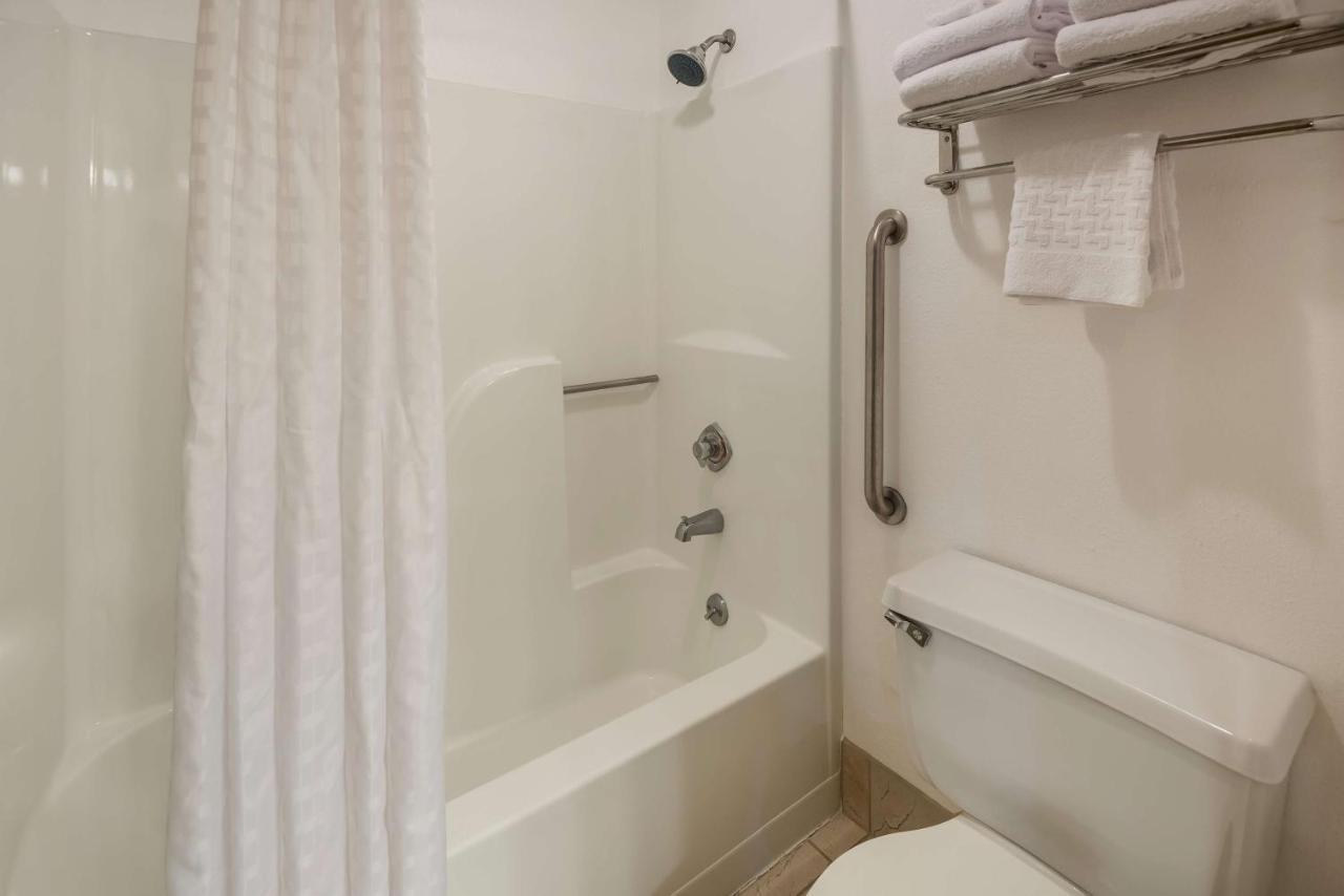 Western Sycamore Hotel 3*